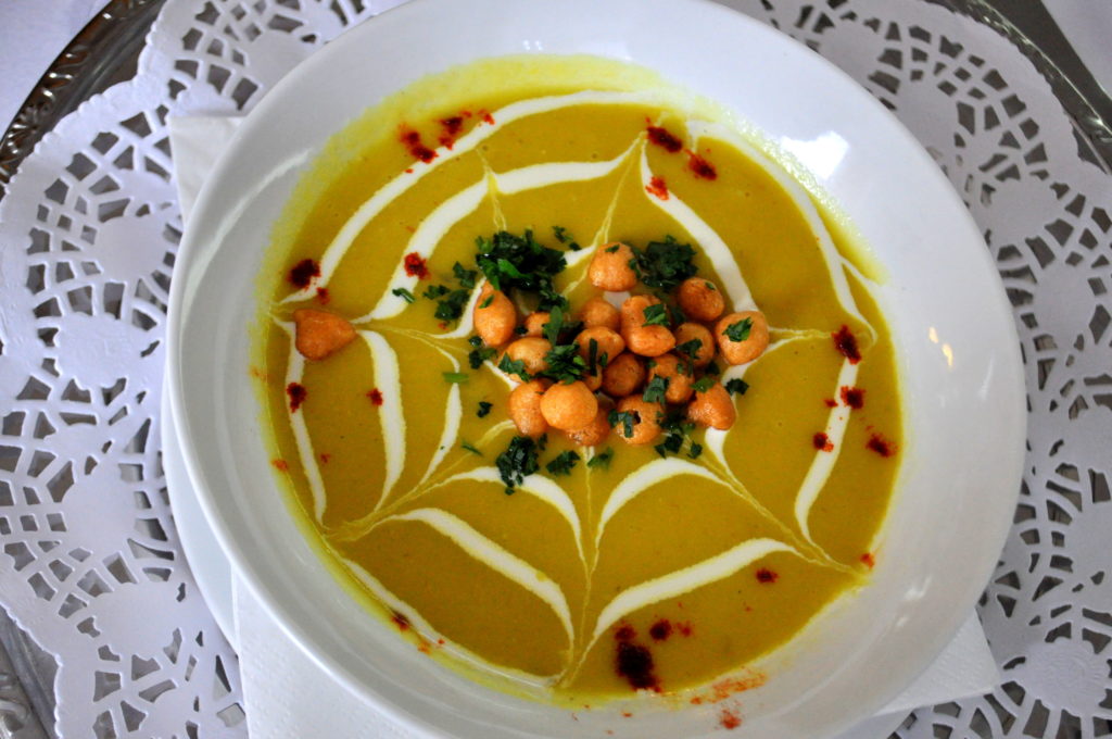 Lidia Piechota - Hotel Katowice